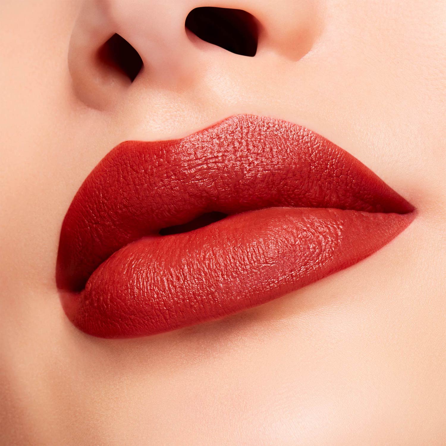 POWDER KISS VELVET BLUR SLIM STICK (BARRA PARA LABIOS)